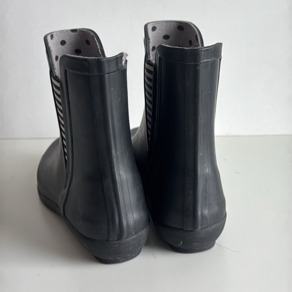 London Fog Rain Boots in Black Size 7M - Picture 6 of 7